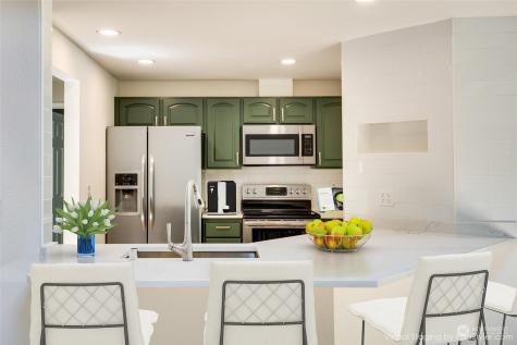 126 168th Avenue NE Bellevue WA 98008