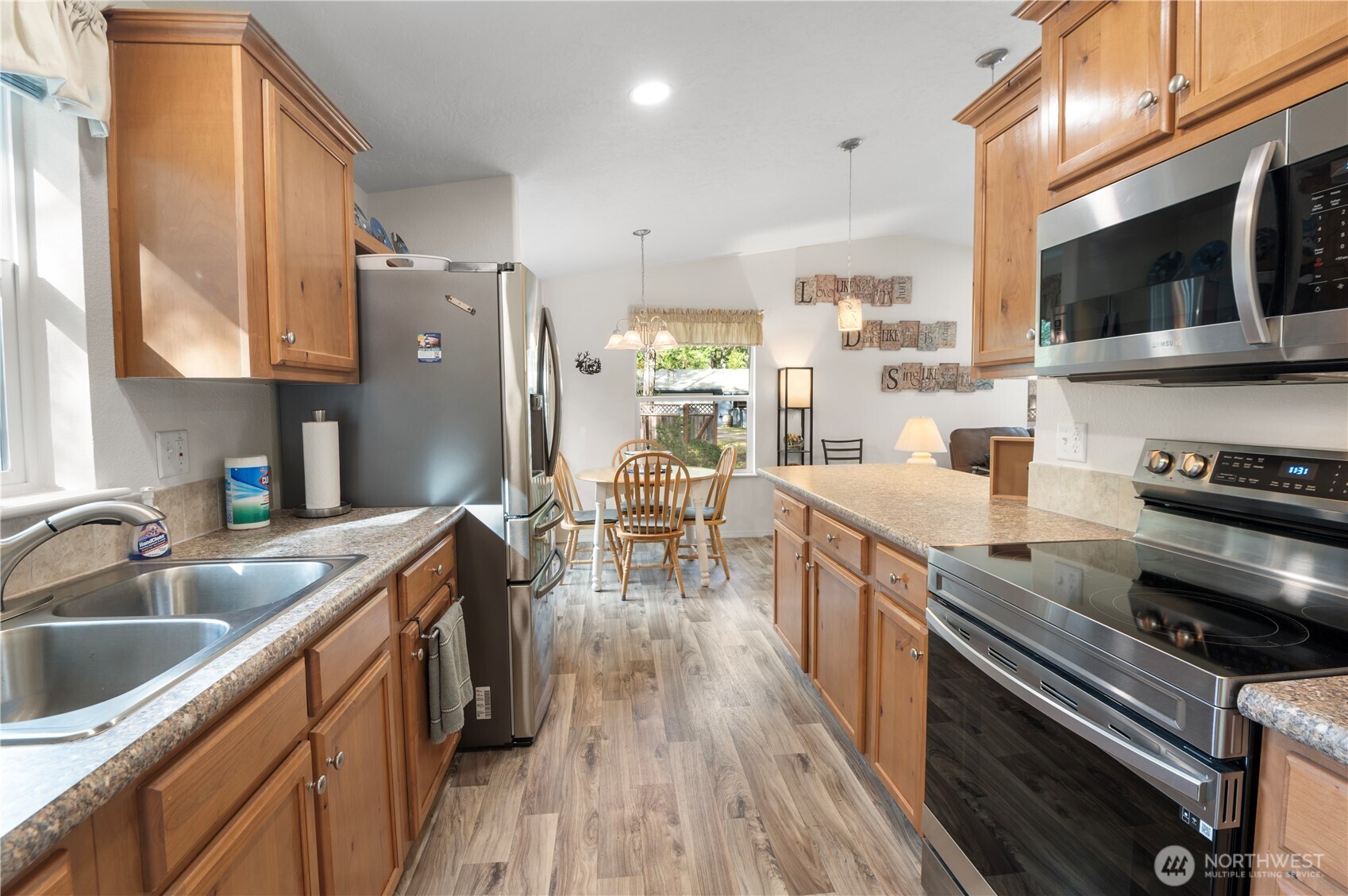 21 N Buckhorn Court Hoodsport WA 98548
