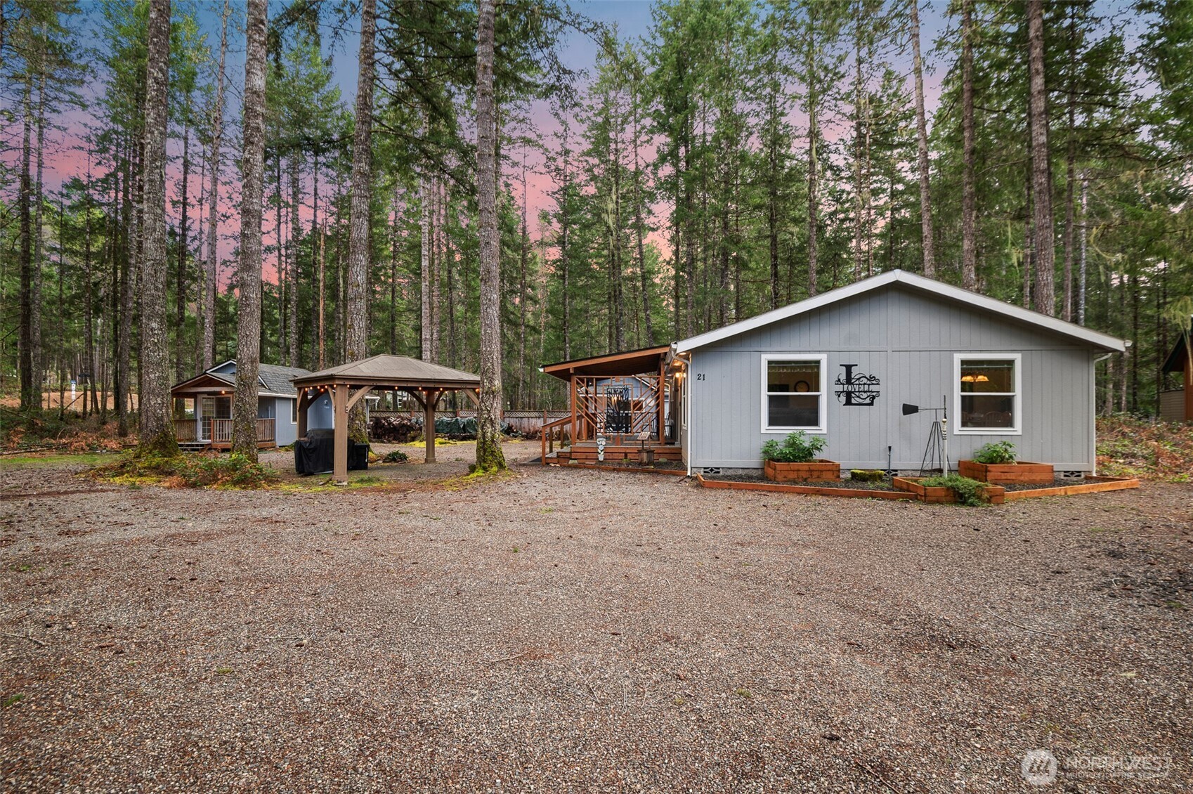21 N Buckhorn Court Hoodsport WA 98548