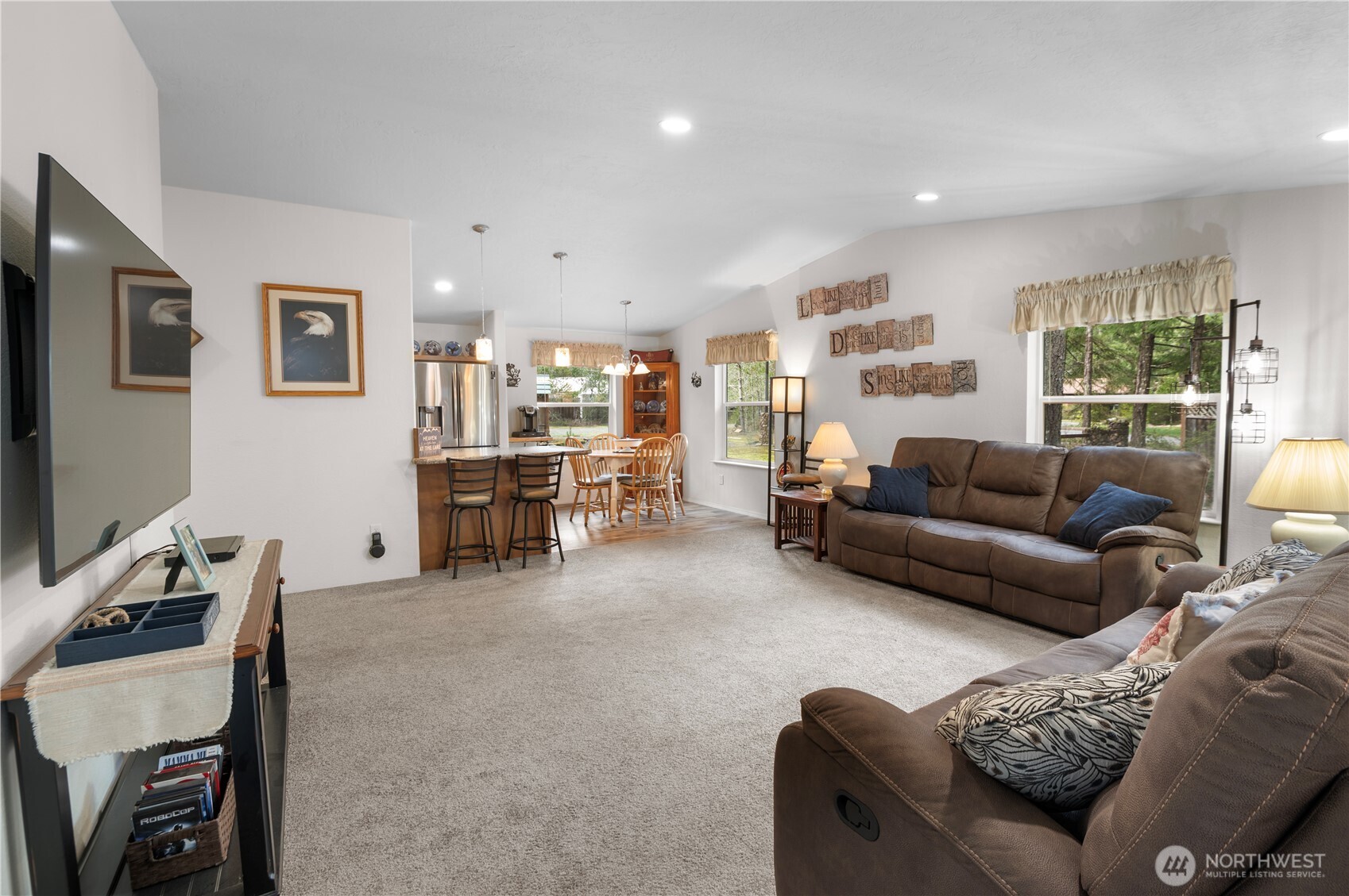 21 N Buckhorn Court Hoodsport WA 98548