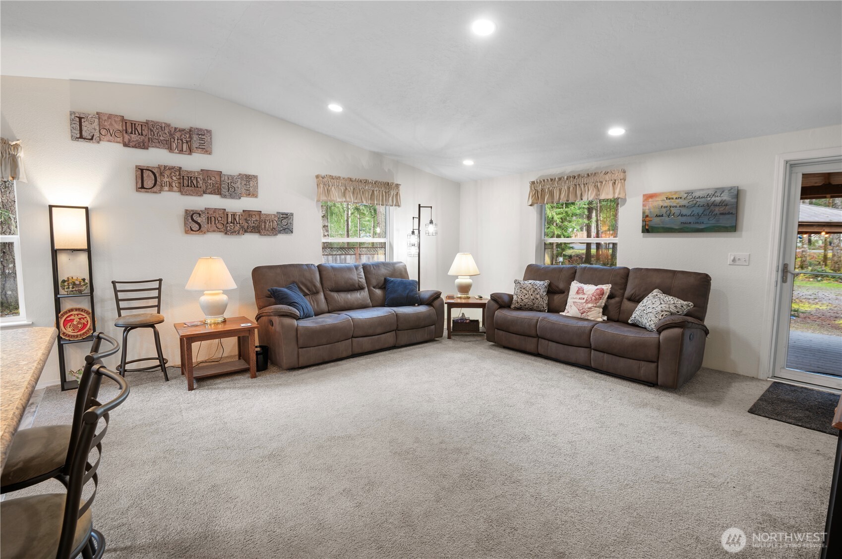 21 N Buckhorn Court Hoodsport WA 98548