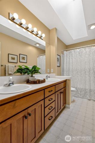 2401 Lyons Avenue NE Renton WA 98059