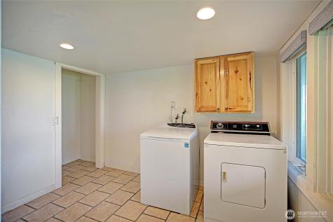 804 Sandstone Lane Camano Island WA 98282