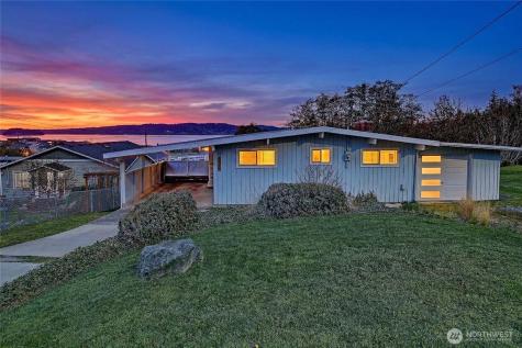 804 Sandstone Lane Camano Island WA 98282
