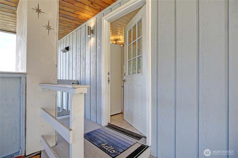 804 Sandstone Lane Camano Island WA 98282