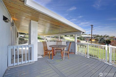 804 Sandstone Lane Camano Island WA 98282