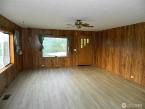 110 1st Street E Tonasket WA 98855