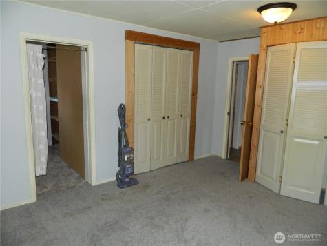 110 1st Street E Tonasket WA 98855