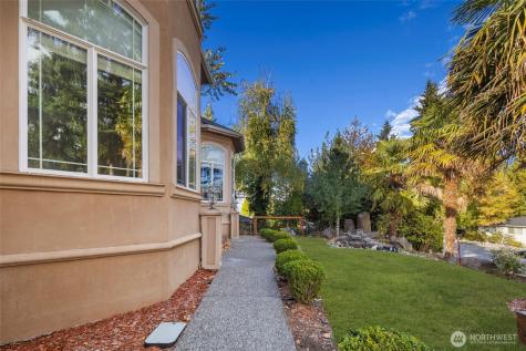 4131 153rd Avenue SE Bellevue WA 98006