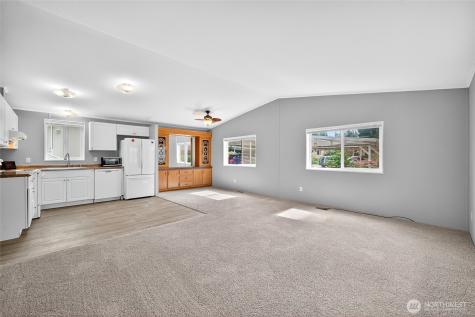 23825 15th Avenue SE Bothell WA 98021