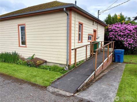 605 Morris Avenue S Renton WA 98057