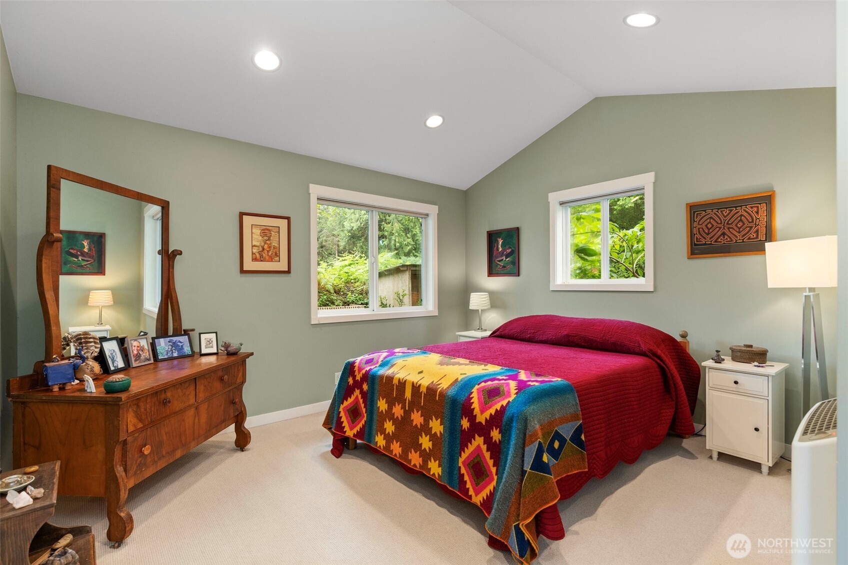 10218 NE Pine Way Bainbridge Island WA 98110