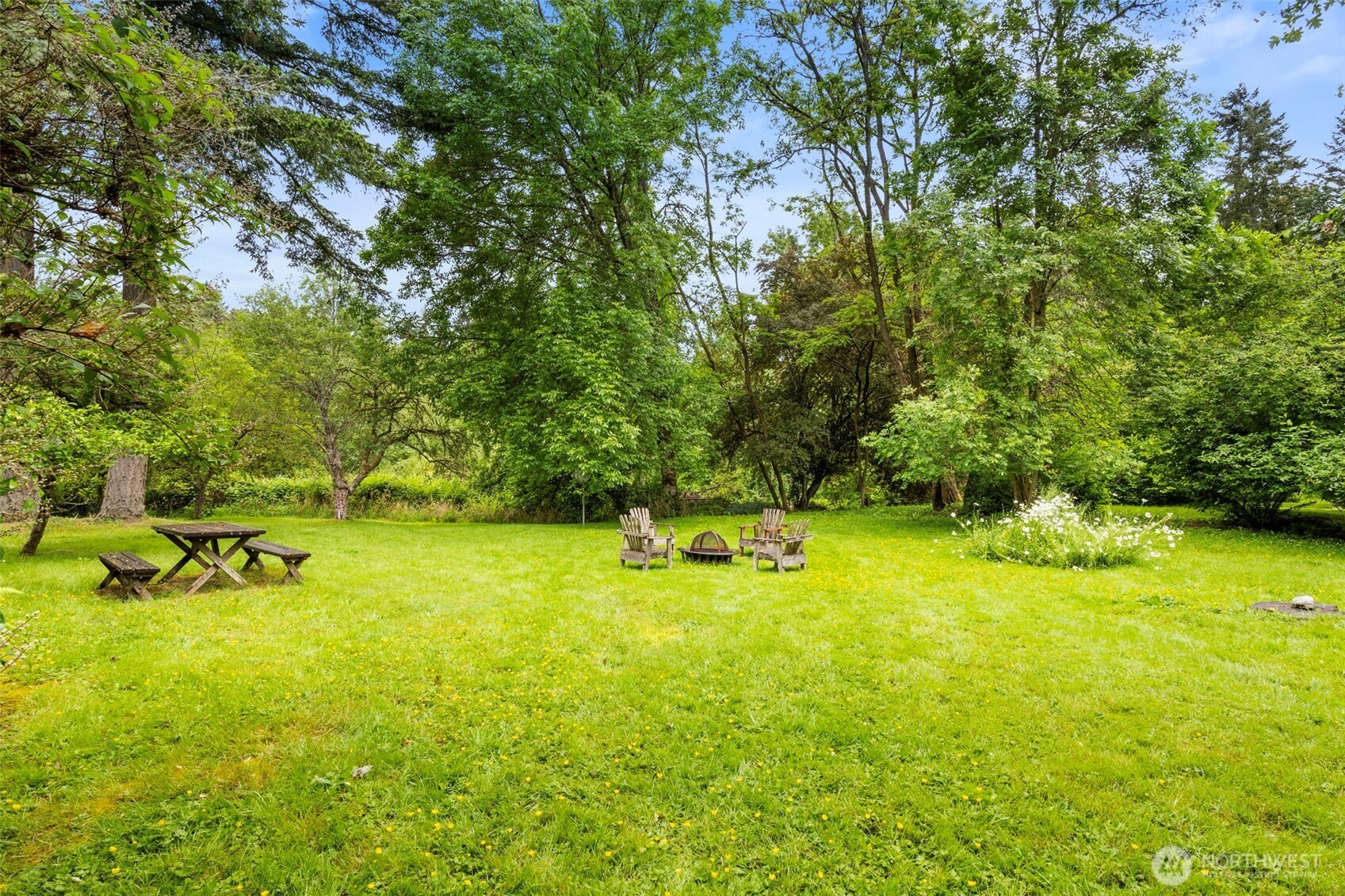 10218 NE Pine Way Bainbridge Island WA 98110