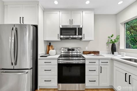 4515 SW Genesee Street Seattle WA 98116