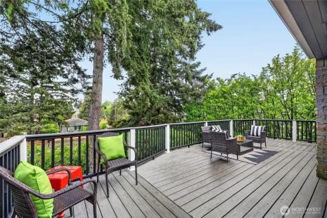 4515 SW Genesee Street Seattle WA 98116