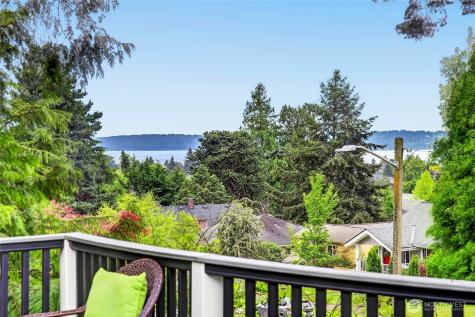 4515 SW Genesee Street Seattle WA 98116