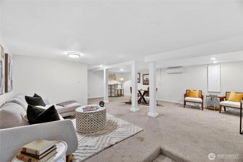4515 SW Genesee Street Seattle WA 98116