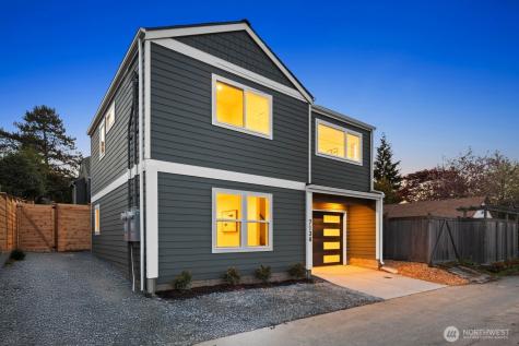 7134 34th Avenue SW Seattle WA 98126