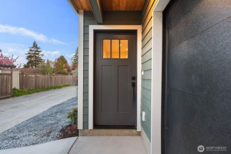7134 34th Avenue SW Seattle WA 98126