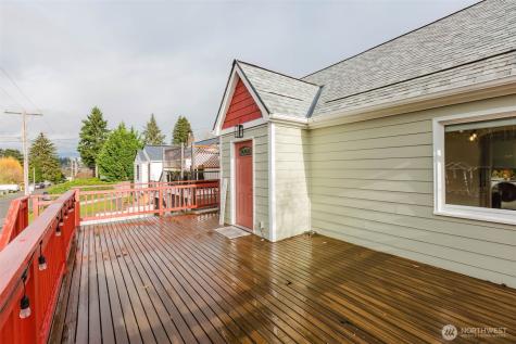 1908 Snyder Avenue Bremerton WA 98312