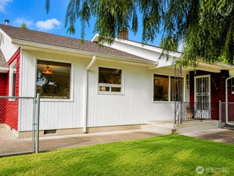 3649 Old Pacific Highway S Kelso WA 98626