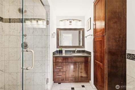 422 159th Place SE Bellevue WA 98008