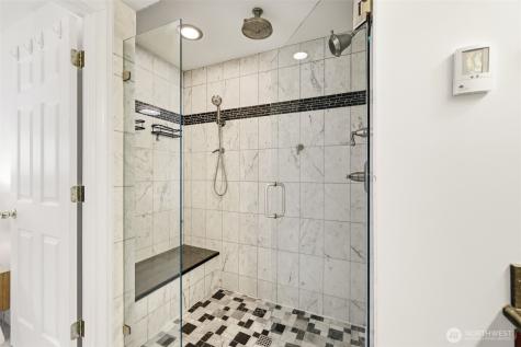 422 159th Place SE Bellevue WA 98008