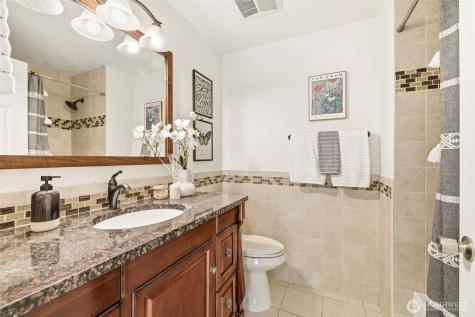 422 159th Place SE Bellevue WA 98008