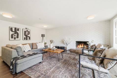 422 159th Place SE Bellevue WA 98008