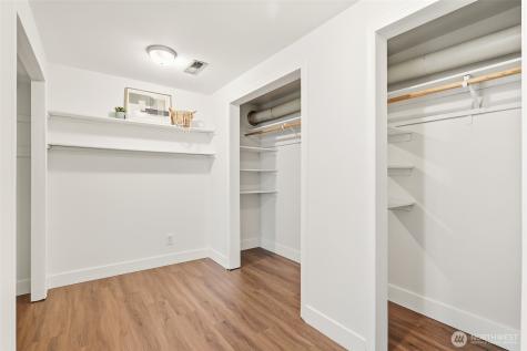 422 159th Place SE Bellevue WA 98008