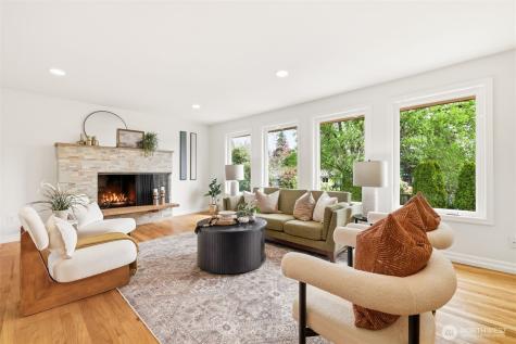 422 159th Place SE Bellevue WA 98008