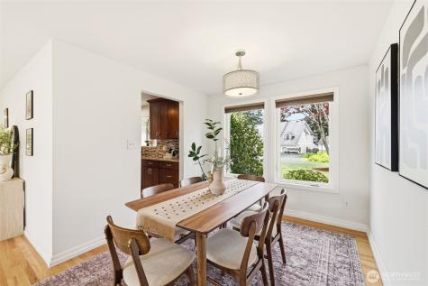 422 159th Place SE Bellevue WA 98008
