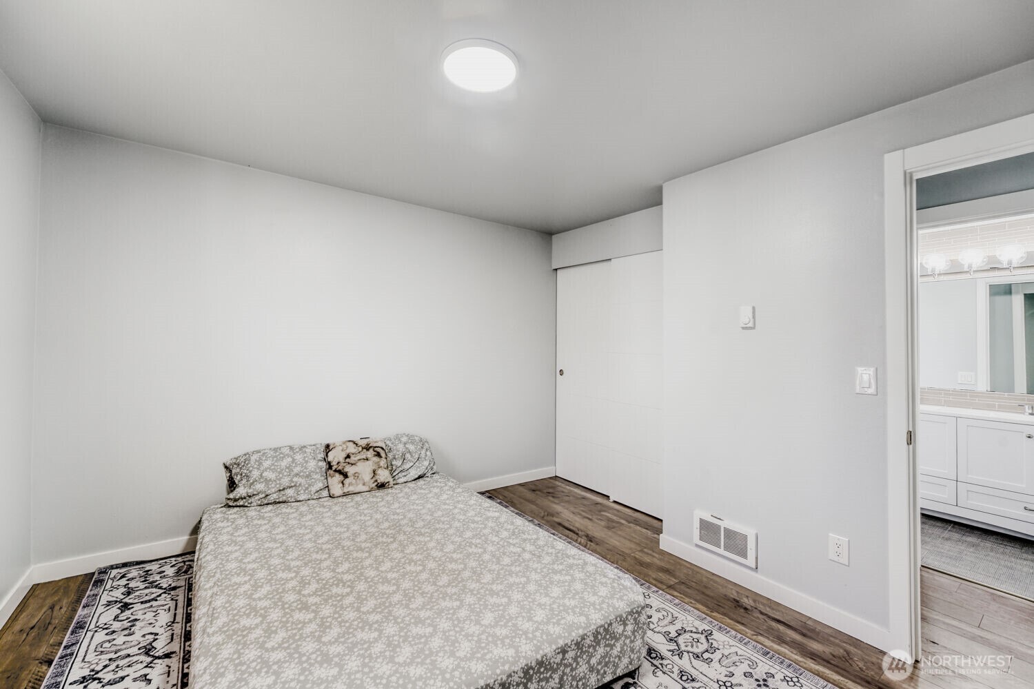 217 Tacoma Boulevard S Pacific WA 98047