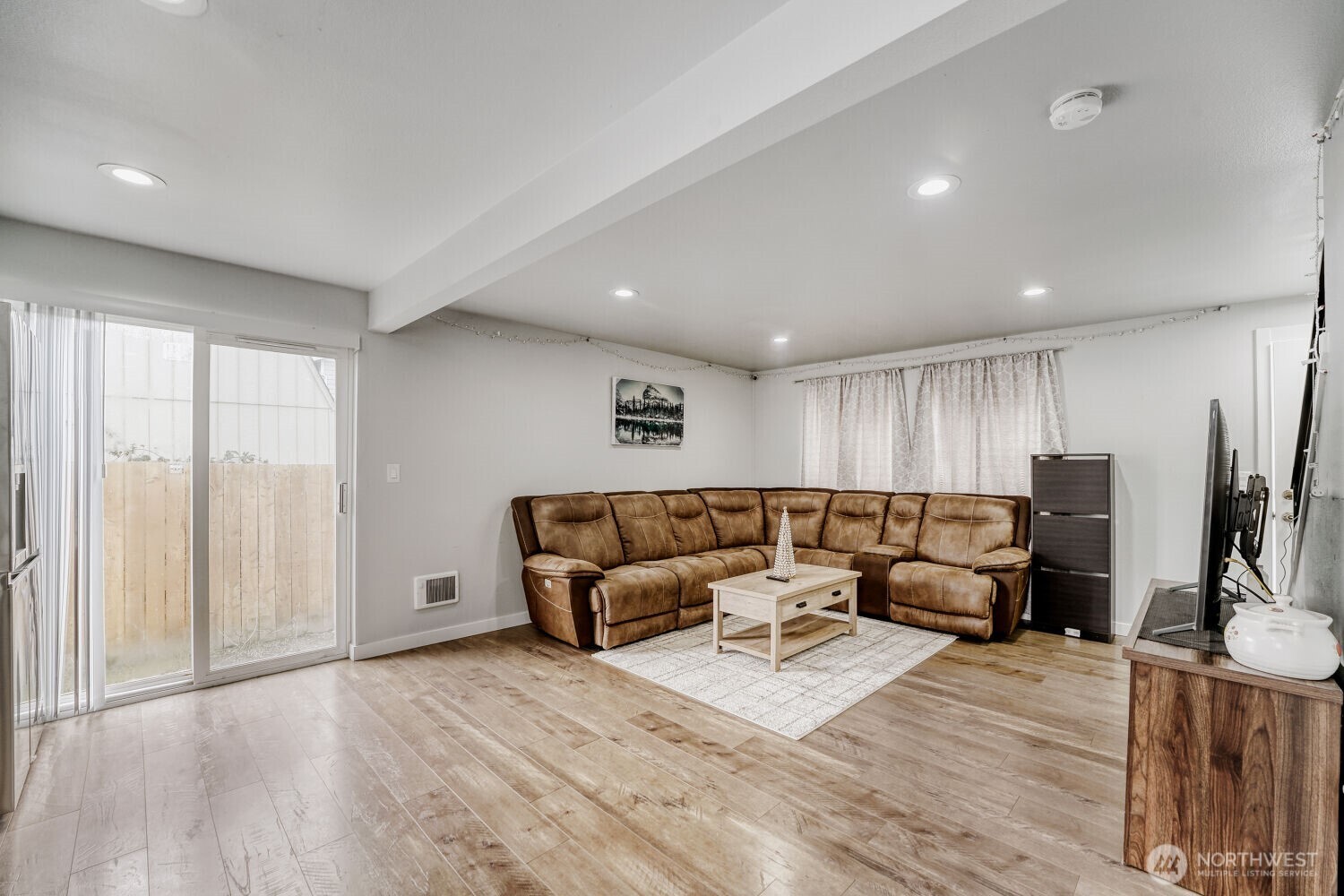 217 Tacoma Boulevard S Pacific WA 98047