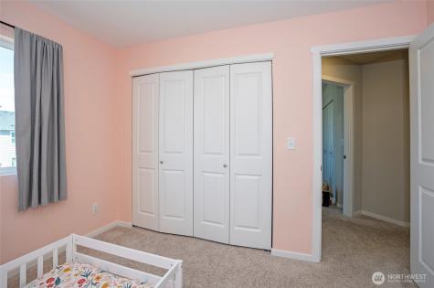 18703 108th Avenue E Puyallup WA 98374