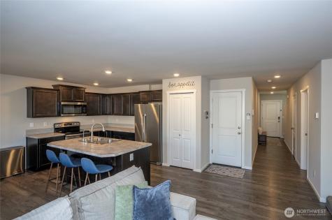 18703 108th Avenue E Puyallup WA 98374