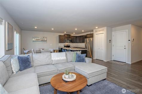 18703 108th Avenue E Puyallup WA 98374
