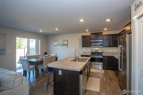 18703 108th Avenue E Puyallup WA 98374