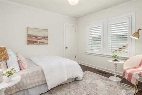 4426 3rd Avenue NW Seattle WA 98107