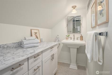 4426 3rd Avenue NW Seattle WA 98107