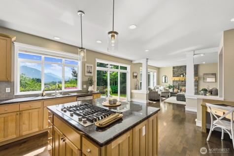7602 Huckleberry Way SE Snoqualmie WA 98065