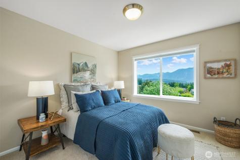 7602 Huckleberry Way SE Snoqualmie WA 98065