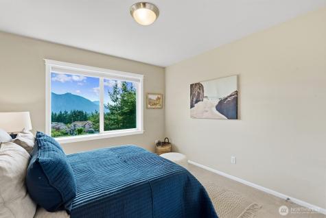 7602 Huckleberry Way SE Snoqualmie WA 98065