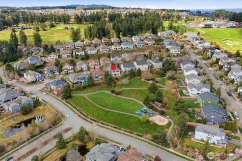 7602 Huckleberry Way SE Snoqualmie WA 98065
