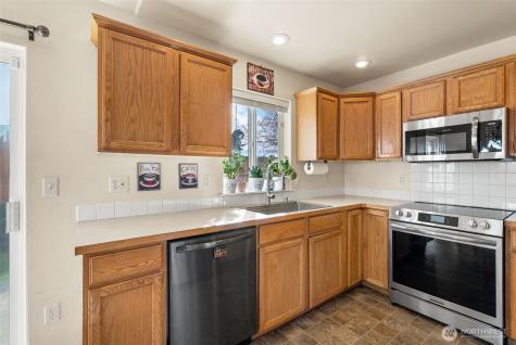 9012 Lealan Court SE Yelm WA 98597