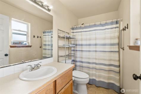9012 Lealan Court SE Yelm WA 98597