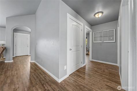 21 Ambrosia Lane Malaga WA 98828