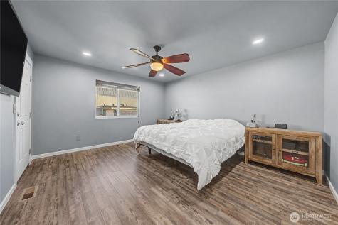 21 Ambrosia Lane Malaga WA 98828