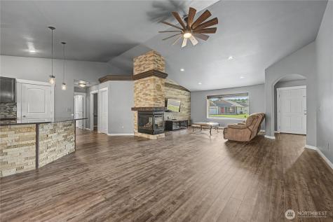 21 Ambrosia Lane Malaga WA 98828