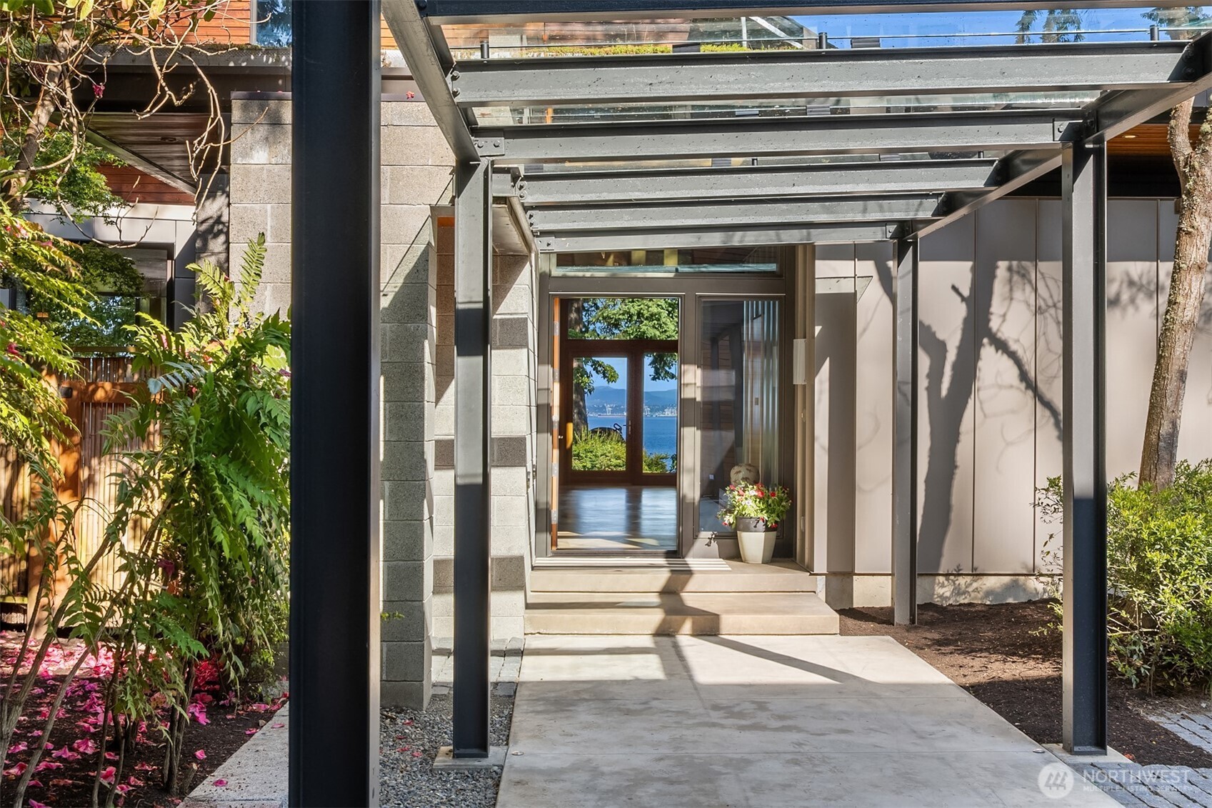 7268 Madrona Drive NE Bainbridge Island WA 98110